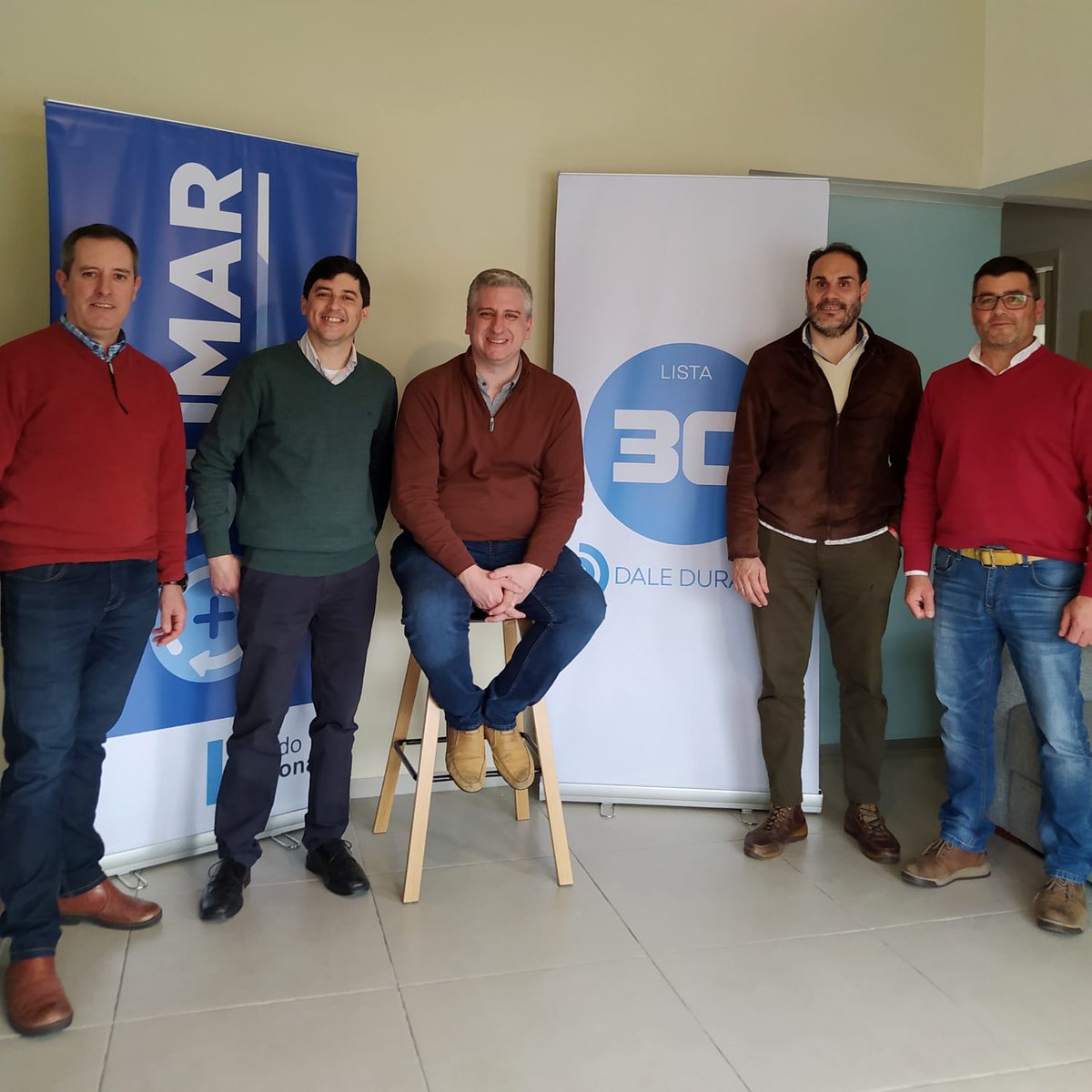 DiegoAvilaDzno's tweet photo. Día intenso el de ayer.
Recorrida de prensa y planificación de actividades de @dale_durazno con el diputado @_RodriguezJuan_ 
Campaña en apoyo a @lauraraffo 
@sumar_uy 
@PNACIONAL https://t.co/aIx9zDlEgm