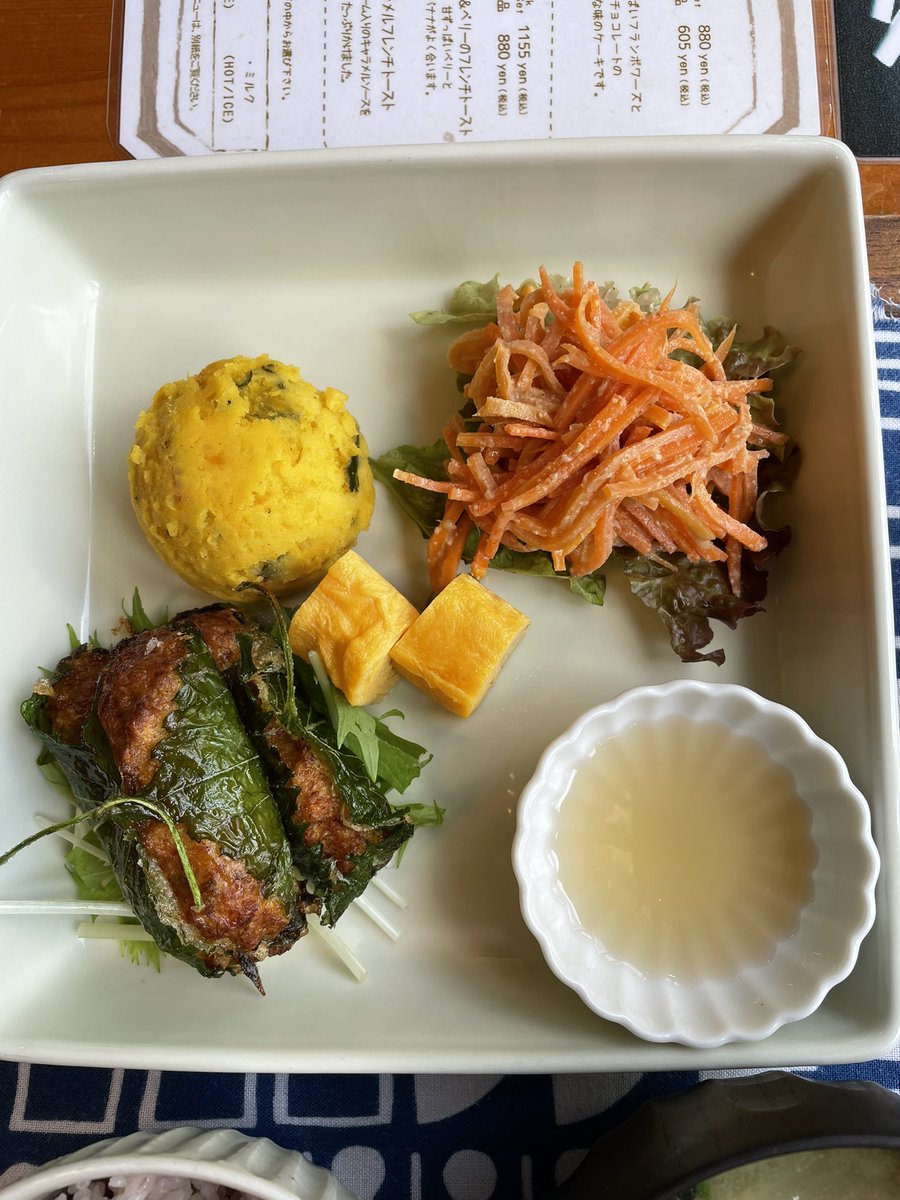 u_ki1992's tweet photo. 久しぶりに #orangespice さんへランチへ行って来ました。
メニューは鶏つくねの青じそ巻き
健康的に美味しいランチでした！
デザートは紅茶のゼリー

#ランチ 
#いさはや 
#諫早市 https://t.co/gslEK1rtG0