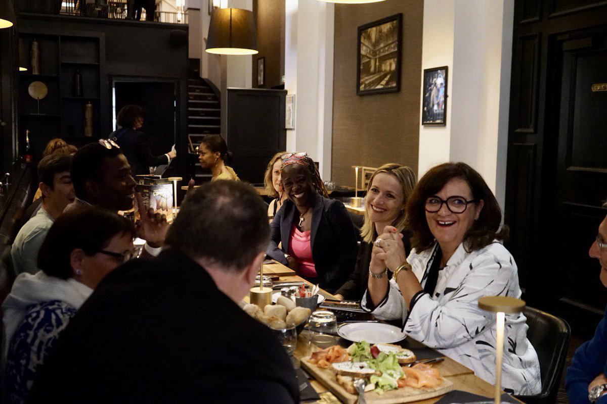 BCouillard33's tweet photo. Déjeuner convivial avec les militants @Renaissance à #Tours. 
Merci à @fabiennecolboc, @Chalumeau_P ainsi qu'aux les élus et militants présents pour ces échanges chaleureux.
Au plaisir de vous retrouver au Campus #Renaissance les 7 et 8 octobre à #Bordeaux. https://t.co/RROhrSFsSs