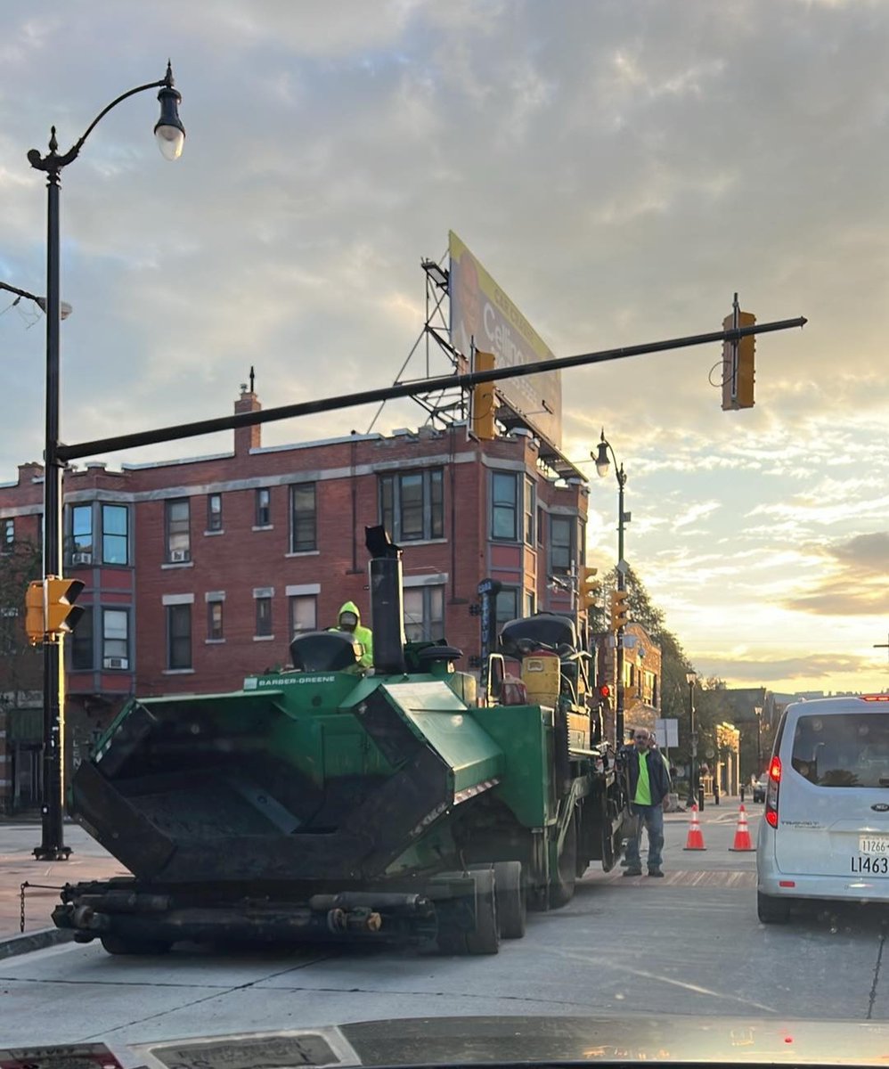 Allen Street, between Wadsworth and Elmwood, appears to be getting the final course of asphalt paving today as the City works to wrap up the construction project. The finishing touches on the project are set to be completed this winter.

#buffalony #allentown #buffalo