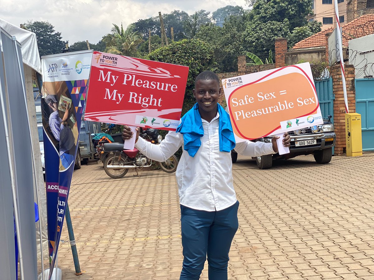 yac4srhr's tweet photo. Today we are participating in a Round Table discussion (KIMEZA) with fellow young people at @RHUganda talking about Contraception and #ThePowerOfOptions 

#YAC4SRHR https://t.co/tI0tHu2vMp