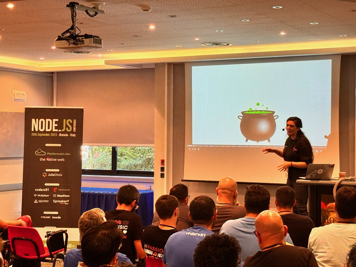 nodejsconfit tweet media