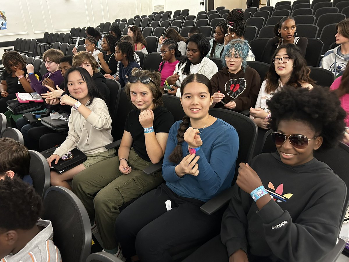 dcopelandROXMID's tweet photo. 8th Grade VIP Celebration! Students who had all passing grades at progress reports got to enter to win raffle baskets. https://t.co/OHDMZulalP