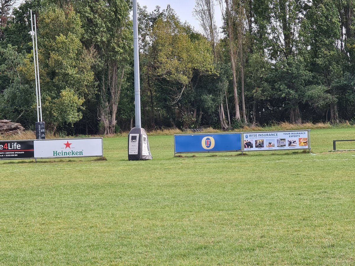 wiseowlinsure's tweet photo. Our banner as we are here to watch @BeckenhamRFC stuff Cobham! Bring on the battle! #BeckBromFL https://t.co/XCvCDzOFRo