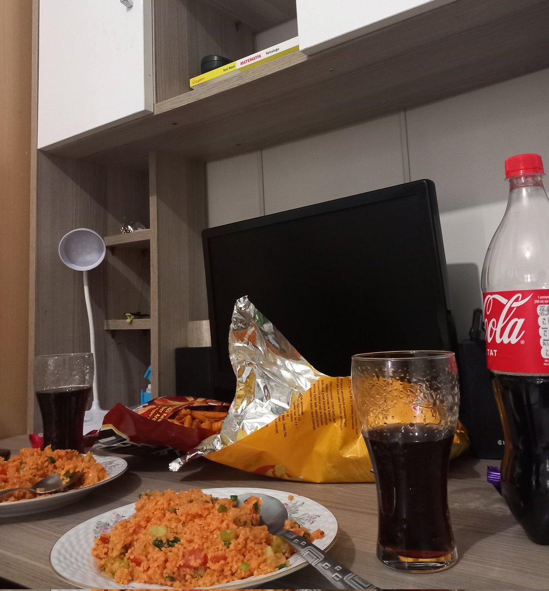 Yine esmalarda ders çalışmaca ehe☺️ <a href="/timufann/">esma</a>