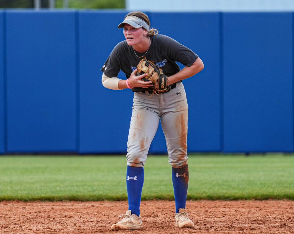 VickiShade's tweet image. Sycamore Softball GAMEDAY! 😊💙 #GoTrees 🌳 #KShade 1️⃣5️⃣