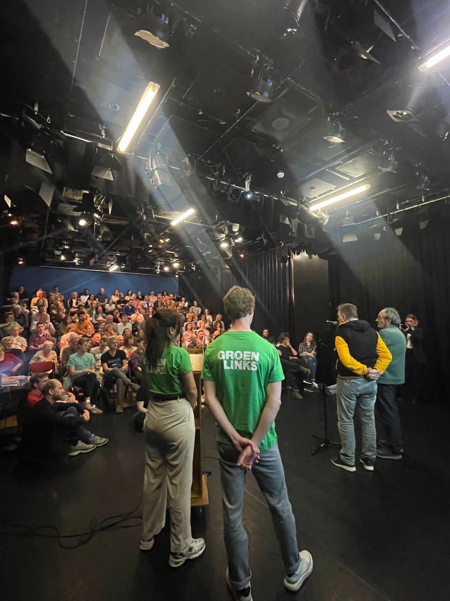 GroenLinks Amsterdam (@groenlinks020) on Twitter photo Volle bak bij de campagne aftrap van <a href="/groenlinks020/">GroenLinks Amsterdam</a> en <a href="/pvda_amsterdam/">PvdA Amsterdam</a>. Zometeen kleuren de straten groen en rood ❤️💚 #samenkanhet #groenlinkspvda Volle bak bij de campagne aftrap van <a href="/groenlinks020/">GroenLinks Amsterdam</a> en <a href="/pvda_amsterdam/">PvdA Amsterdam</a>. Zometeen kleuren de straten groen en rood ❤️💚 #samenkanhet #groenlinkspvda