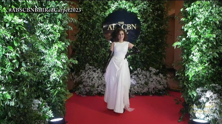 Karylle in Mich Dulce is a mood BGYO ACEstunning NIGHT #ABSCBNBall2023 #ABSCBNBallRedCarpet2023 #BGYO @bgyo_ph