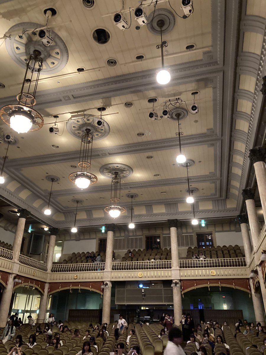nikumisonikuko's tweet photo. すっごい。
すっごい場所でやるんだな〜というのと
こんなに楽しみに来る人がいるんだな〜ということに感動。
これを埋めれるほど人を動かす力、すごい。

#9番街レトロ
#9番街フェス https://t.co/OGn0E1gjs0