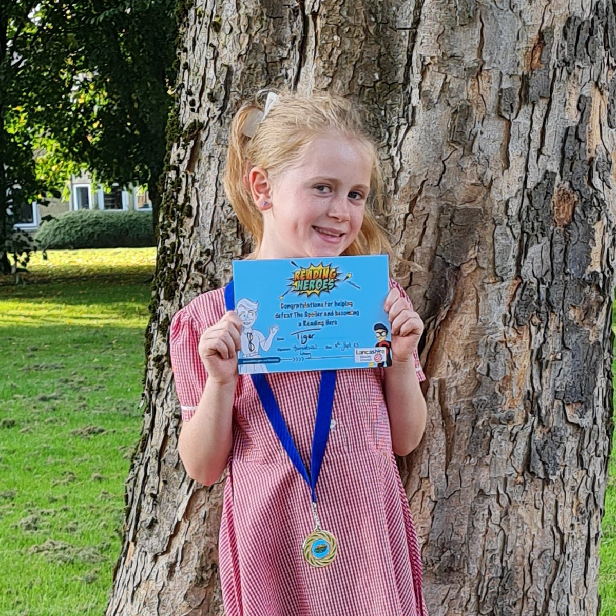 LancsLibraries's tweet image. Two fantastic Reading Heroes from #BarnoldswickLibrary who can&apos;t wait to show off their prizes at school!
#LancsReadingHeroes #LancsSummerFun