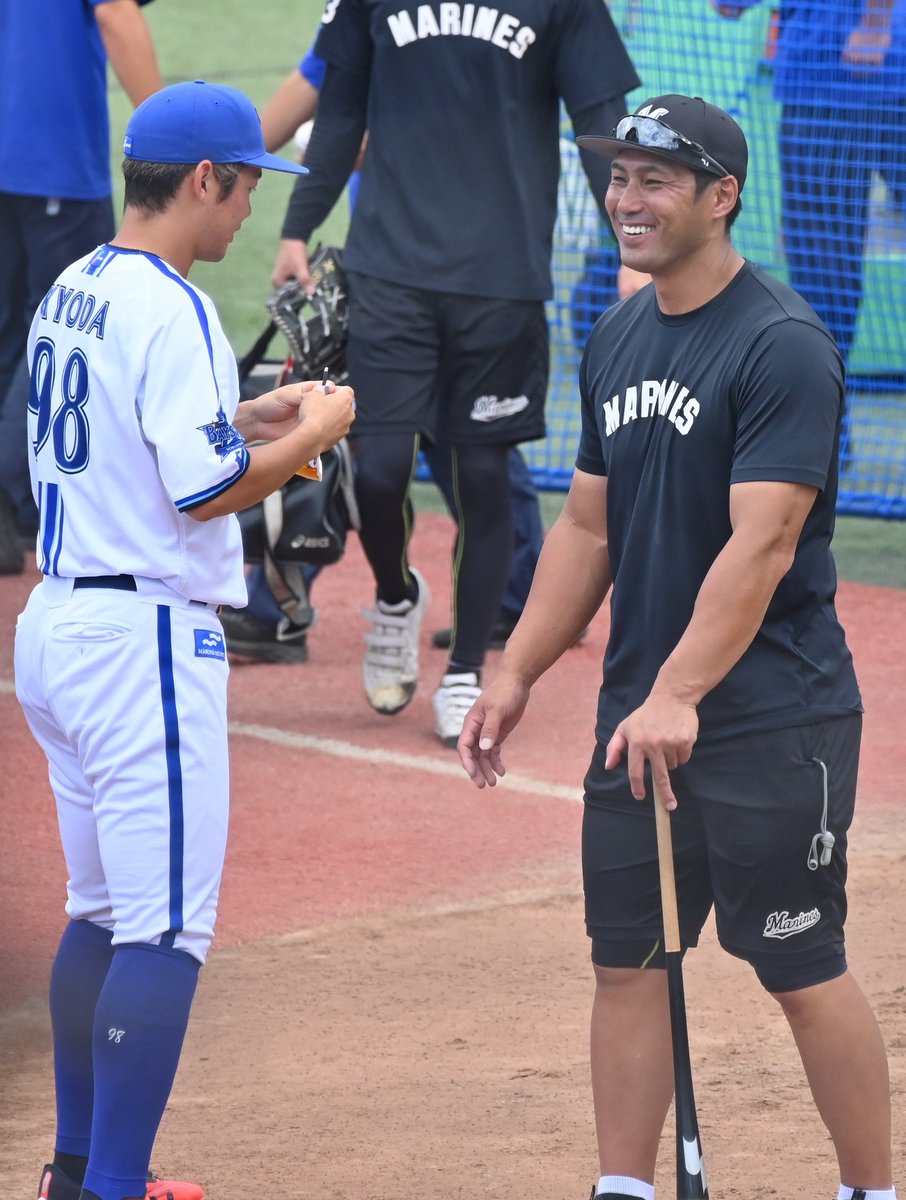 WellerGallagher's tweet image. 9/30 スカスタ #栗原健太 コーチ #京田陽太 選手御挨拶。中日で一緒だったのかな？