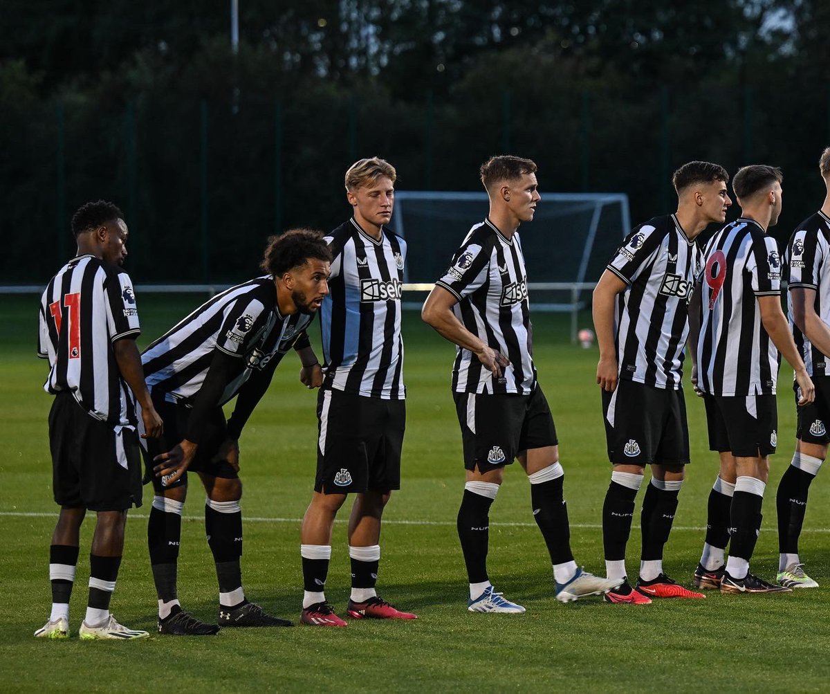 CarlyonNathan's tweet photo. Frustrating result last night under the lights, onto the next…⚫️⚪️ https://t.co/gPAu36ewV8