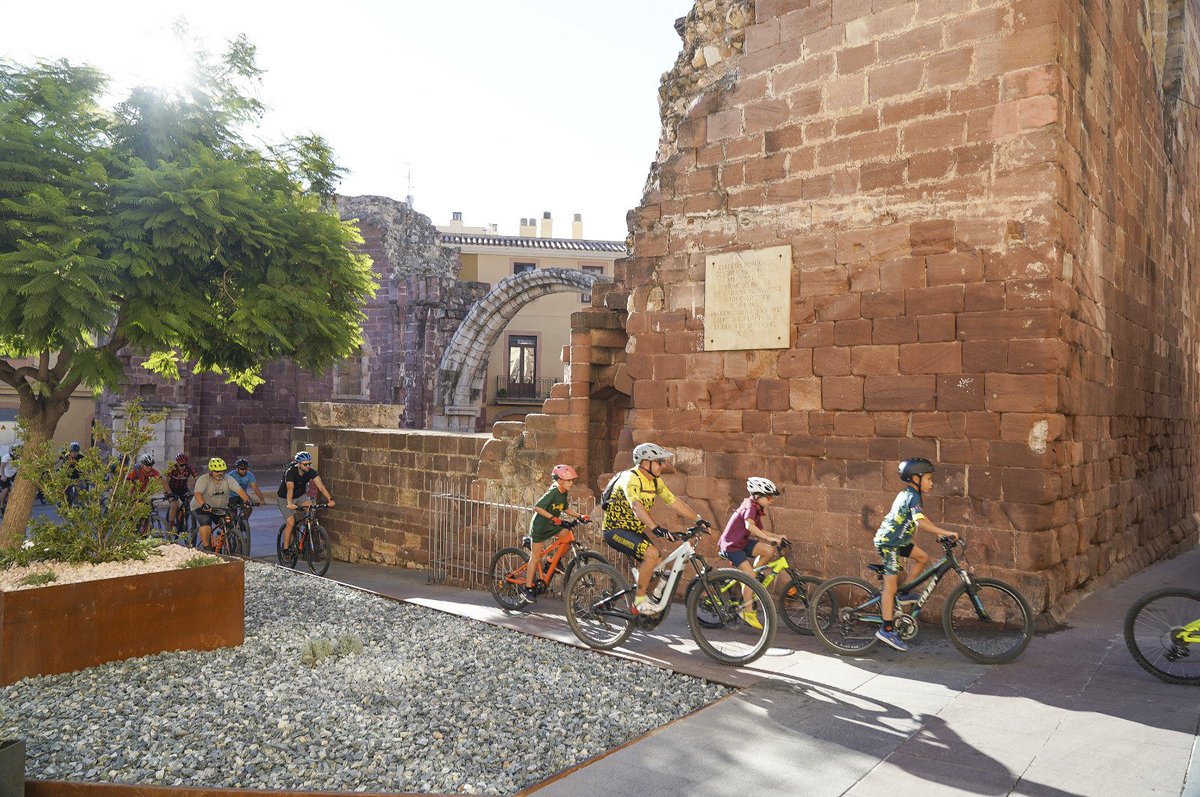 FiradeBandolers's tweet photo. [BICICLETADA]🚴🏽🛡️Avui dissabte 30 de setembre i seguint amb la programació de la #firadebandolers23 s'ha celebrat la "Bicicletada bandolera" https://t.co/7bG8SOsnc7