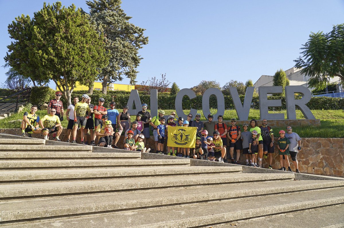 FiradeBandolers's tweet photo. [BICICLETADA]🚴🏽🛡️Avui dissabte 30 de setembre i seguint amb la programació de la #firadebandolers23 s'ha celebrat la "Bicicletada bandolera" https://t.co/7bG8SOsnc7