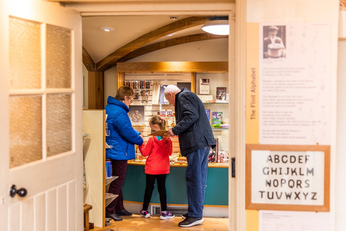 AncientHouseMus's tweet photo. It's nearly October!
Ancient House will go into winter opening hours.
We will be open Tuesday to Saturday from 10am to 4pm.
Book your tickets here https://t.co/lBpuMKs4oi https://t.co/3UkwEgEHkW