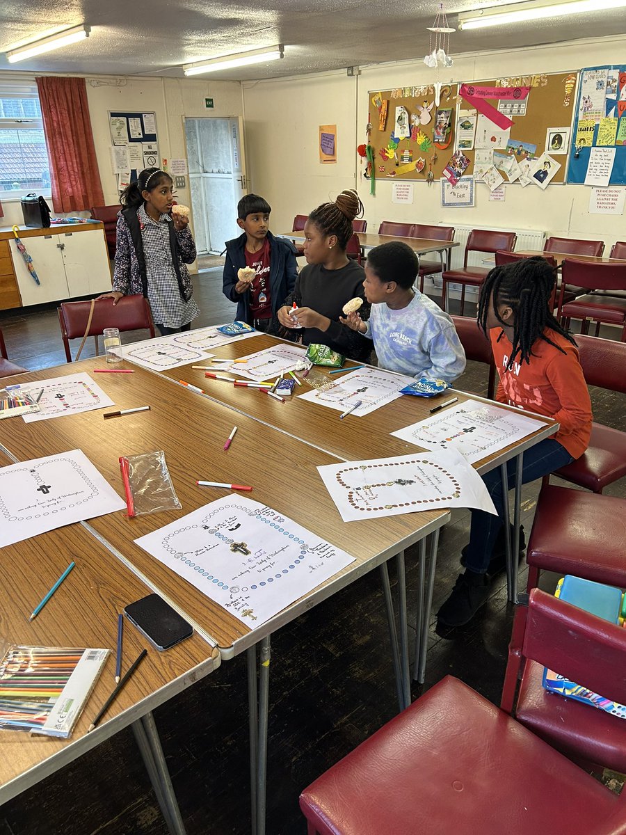 GPS group at MHT Blackley today produced some wonderful artwork today exploring the Rosary and leading us into prayer @DioManchester @BishManchester @BishMiddleton @archmanchester1 @helen_scanlan @frlewisohf