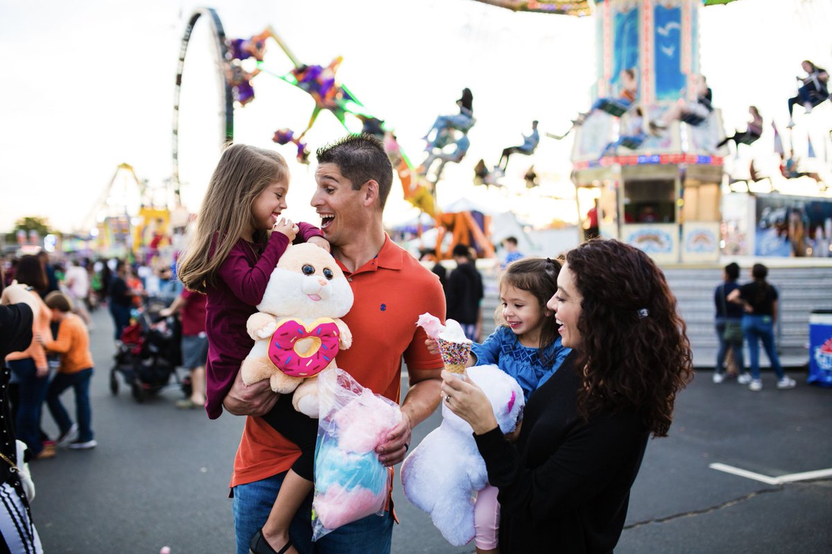 You're guaranteed plenty of picture perfect moments at the #SCStateFair. 😎 Send us your photos for a chance to have them reposted to marketing@scstatefair.org or use the hashtag #MySCStateFair! 👀