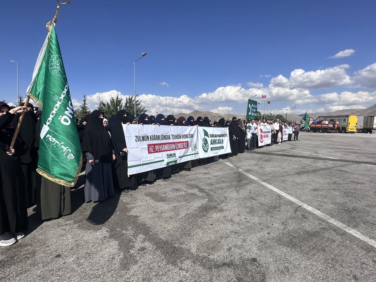 06FurkAnkara's tweet photo. İslami Duruşu Yaşatacağız
Nebevî Duruşu Yaşatacağız
Öncü Nesil Her Daim Hocasının Yanında 

#AdanadaBüyükBuluşma https://t.co/tqXaVYLPpm