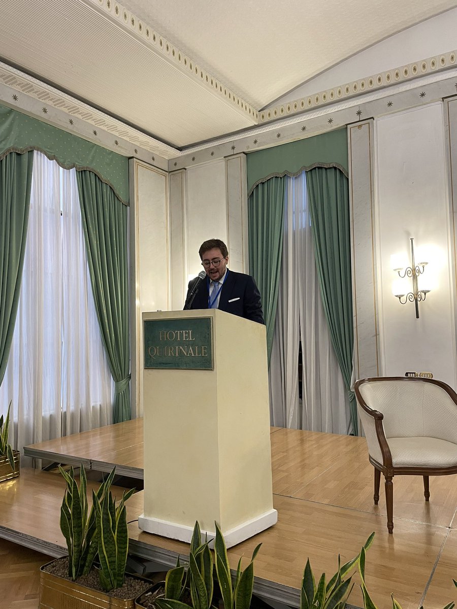 nazione_futura's tweet photo. Riparte #italianconservatism con l’introduzione del Direttore Pasquale Ferraro all’intervento di @Jorgebuxade! https://t.co/eScw7kOM4x