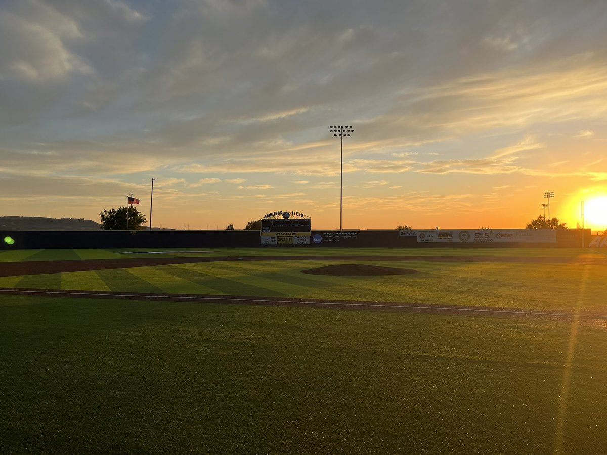 Views from Pueblo, Colorado for todays Junior College Showcase at Colorado State University- Pueblo 🇺🇸 

#RoadWarriors