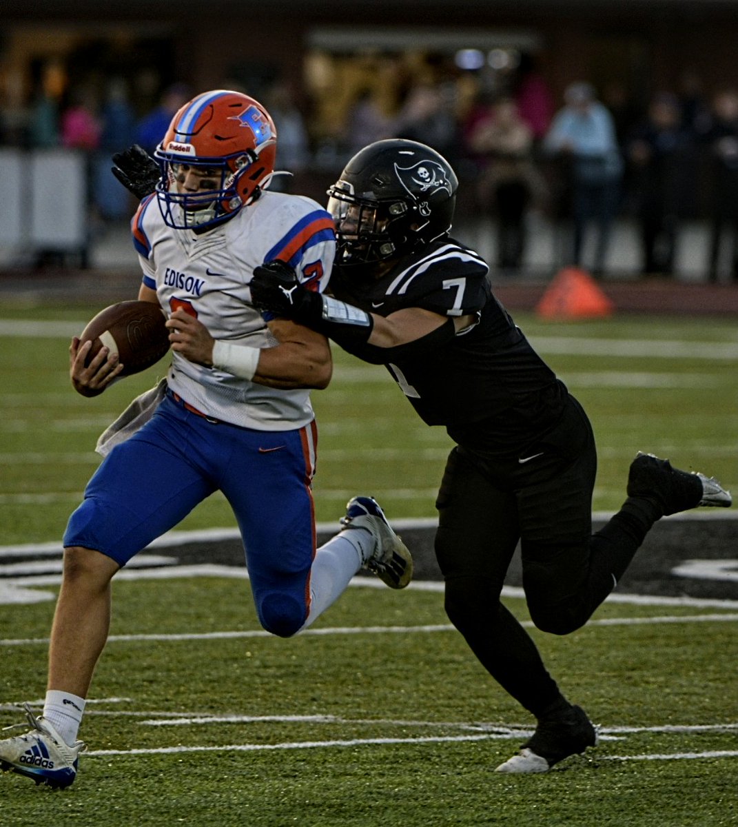 You play D? You wear #7? You play for 🏴‍☠️?
Then I know you BRING IT!
7 synonymous with Intensity.
Braxden (Ax) carrying it forward!

#IrbyOddoOprzadekMartin