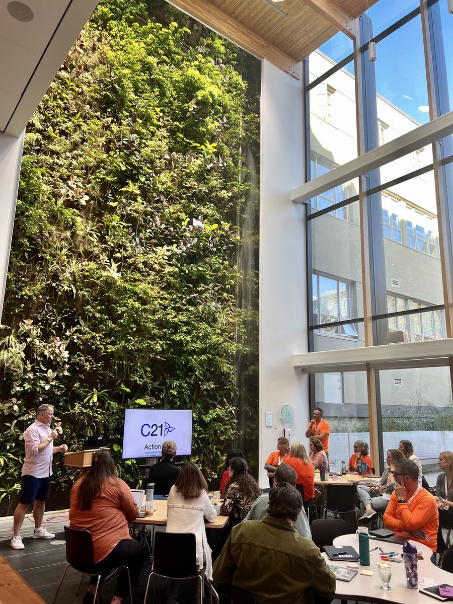 MsSarahCraig's tweet image. Kicking off Season 12 of ⁦@Cohort21⁩ this morning ⁦@HavergalCollege⁩ #cisopd #cohort21