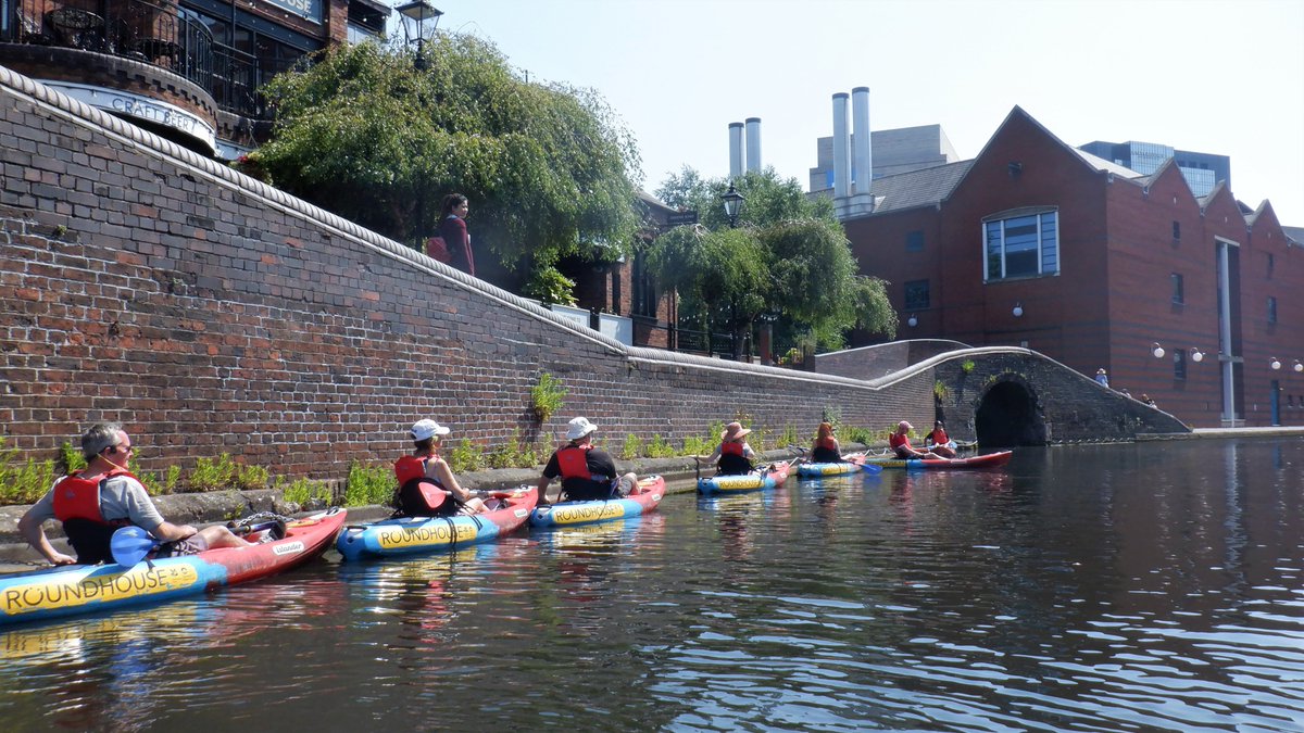 There are a handful of places still available on this afternoons Paddle Pizza and a Pint tour!

This experience combines a kayak tour with our qualified guides and an amazing pizza from our neighbours – The Distillery.

Book your tickets here: roundhousebirmingham.org.uk/product/paddle…