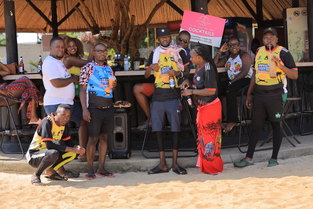 Sawa ya kusimbula mbalasi 🐎 🍺 🍻 #BeachRugby @1jessyjames @nyakachi_olga @kgreffens @EdmundOngwech @juliebyaruhang1 @HipposFans @SwansSportsClub