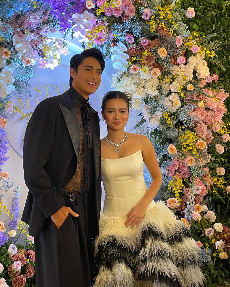 mikaydb's tweet photo. From their first Prom to ABS CBN BALL together

DONBELLE ABALLazing STARS

#BELLEOfTheBall
#DazzlingDONNYOfTheBall https://t.co/gb8Wv9xzON