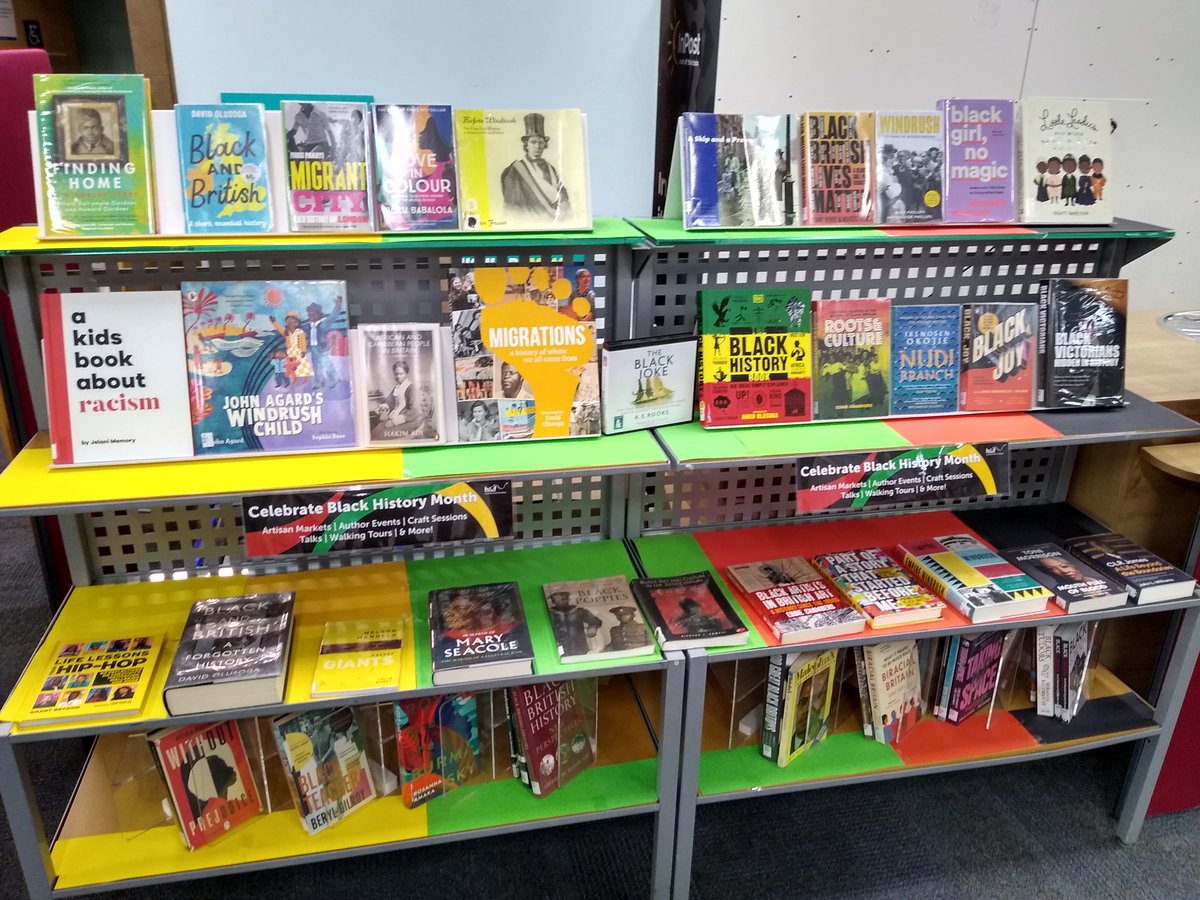 LBHFLibraries's tweet photo. Fulham library are ready for #BlackHistoryMonth, why not come and borrow some of these amazing titles! #lbhflibraries #libraries https://t.co/3nQczLFLnE