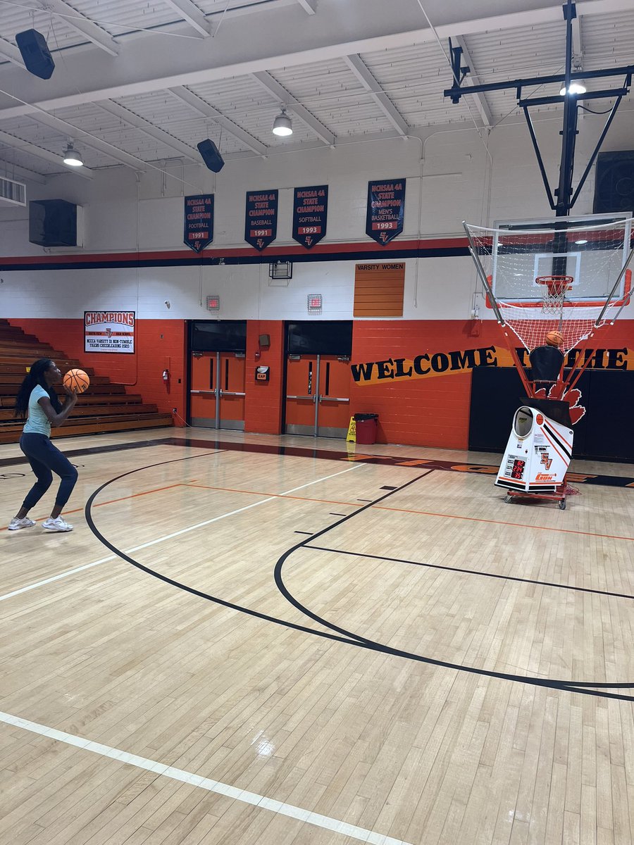EMBRACE THE GRIND‼️<a href="/southviewsports/">South View Athletics</a> <a href="/PhyllisNJackson/">Phyllis Jackson</a> <a href="/SouthViewTigers/">South View High School</a> <a href="/southview_cheer/">South View Cheer</a> <a href="/SouthViewFB/">South View Football</a> <a href="/SouthViewBSBall/">South View Baseball</a> <a href="/SVTigerSoftball/">SV Tiger Softball</a> <a href="/SouthViewVB/">South View Volleyball</a> @_SVsoccer <a href="/SVTigersWBB/">South View Lady Tigers Basketball</a> @SVFBRecruiting <a href="/SouthViewBands/">South View Bands</a> <a href="/SouthViewBands/">South View Bands</a> <a href="/HMMSVikingPride/">Hope Mills Middle</a>