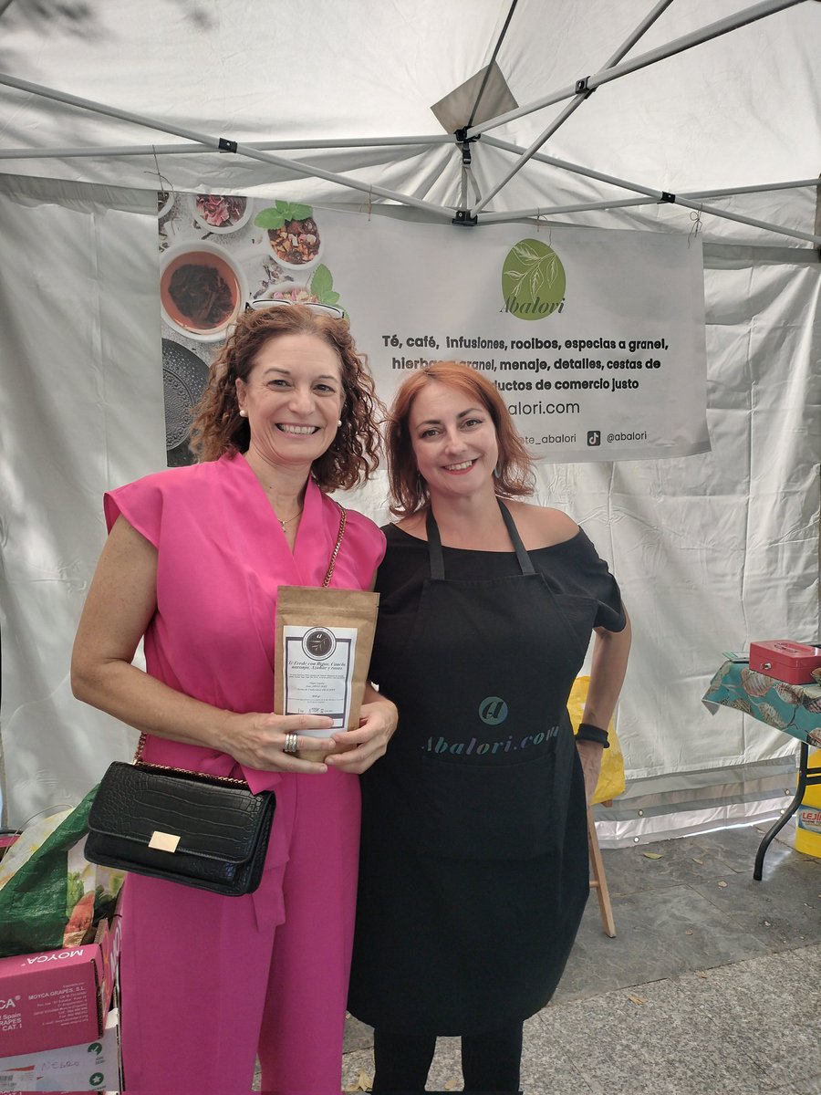 elenaancos_'s tweet image. Las decisiones de compra importan y no hay nada mejor que fomentar el comercio local para que nuestros barrios y municipios sigan llenos de vida
#feriadelcomercio #Pinto 
#compraresponsable