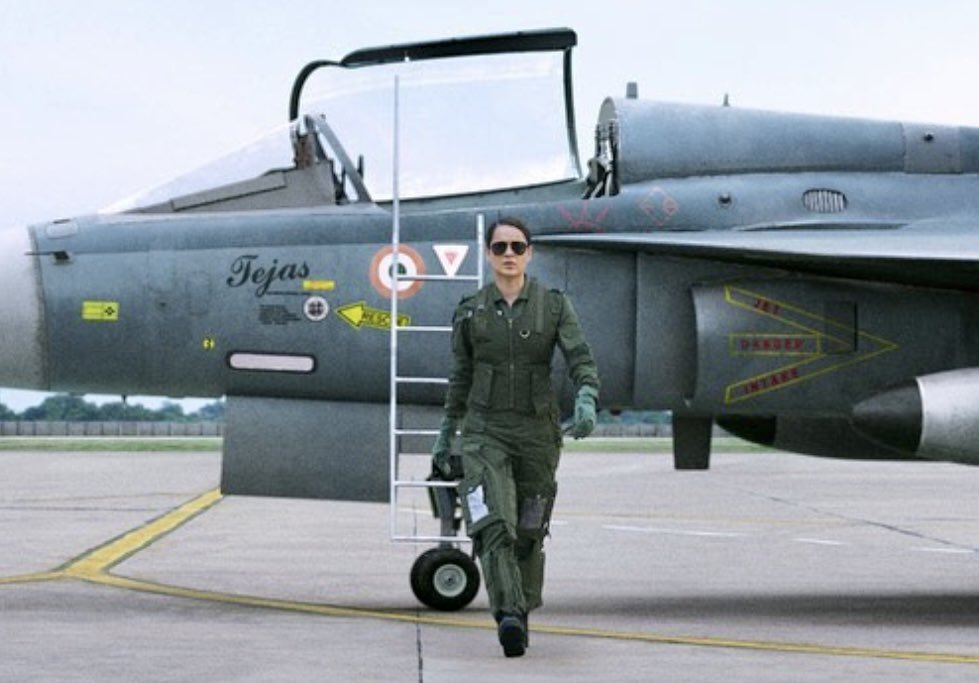 manque1's tweet photo. I’ve a huge expectation from #KanganaRanaut’s TEJAS ❤️ https://t.co/9y4GMpJ90k
