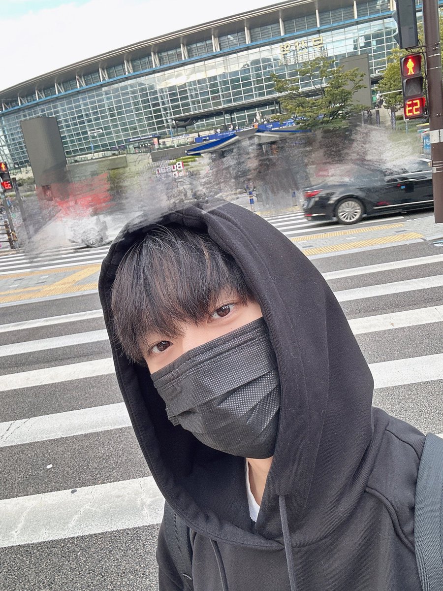 Ⓜ️ ࣪ ‹MNET+› ࣪ 30.09.23 ˖

#YOOSEUNGEON : Au revoir Busan!! 👋👋👋 C'était de chouettes vacances. 😁

#유승언 #EVNNE #이븐