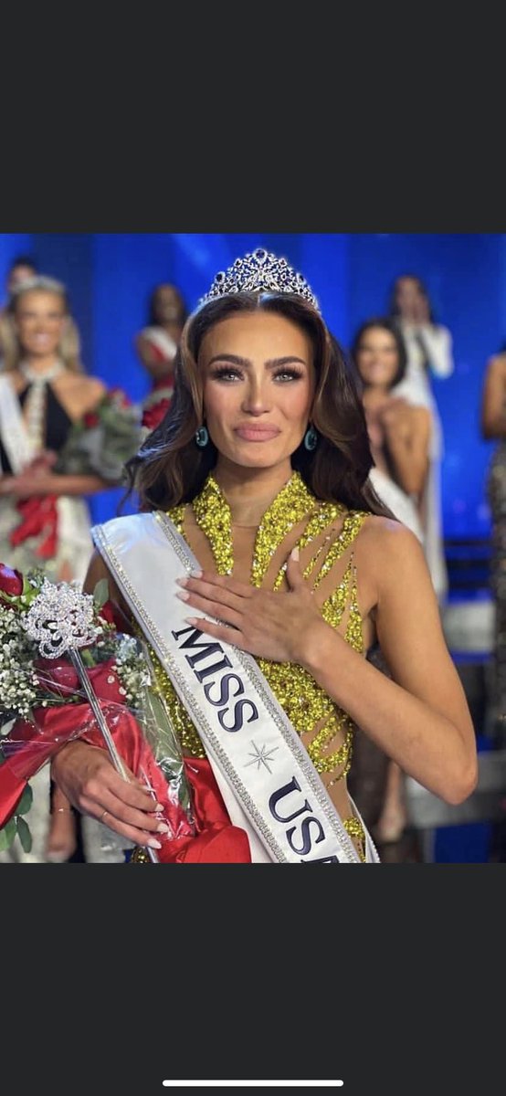 Coach_Charming's tweet photo. Celebrating my 5th Miss USA!  It’s been a huge joy to be part of the preparation for Noelia Voigt your new Miss USA!  #coachchsrming. #pageantlife #pageantcoach https://t.co/FzP9CpDFge