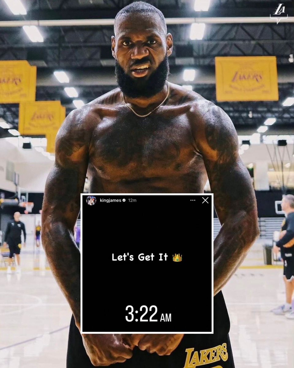 olympicbean's tweet photo. LeBron saw Steph putting in work in the dunes and had to run to IG to show he was “working” too 

Most insecure athlete we’ve ever seen https://t.co/4RAZADoyZa