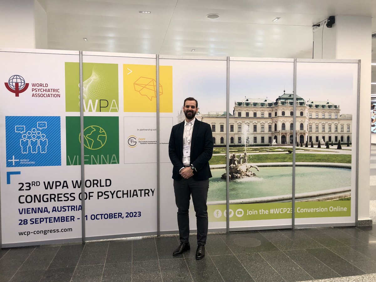 Excited to share my neuroimaging research on time processing in psychosis at the World Psychiatry Congress in Vienna 👨🏻‍🏫 Grateful for this opportunity!!  #neuroimaging #research #psychosis #PhD #WPC2023 @WPA_Psychiatry
