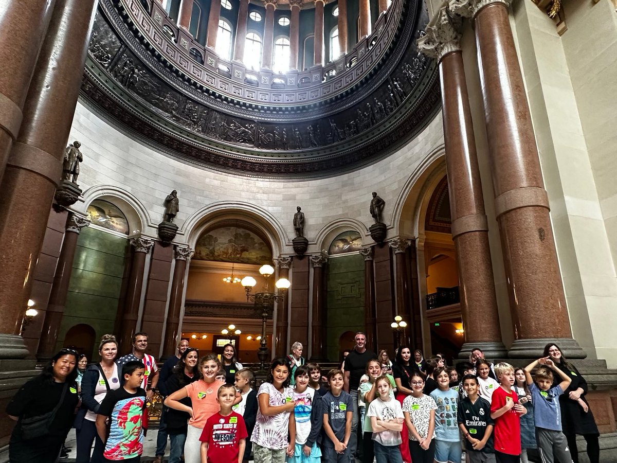 HFCAcademy's tweet photo. 4th gr. visited Springfield as part of their Who We Are IB Unit and their Illinois Proud inquiry. They visited the Lincoln Presidential Museum, Lincoln's Tomb, the Illinois State Capital, and Lincoln's family home. A great day of fun and learning! TY teachers and chaperones. #ibo https://t.co/ovu07CvFjY