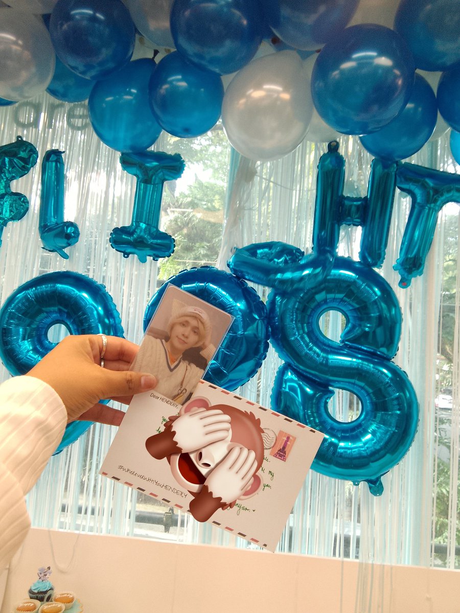 BYDeryy's tweet photo. happy hendery day! thank you @henderyavenue for such a fun and chill event! 🤍 until the next one!!
#Flight928
#WhereverWithYouHENDERY https://t.co/tJZe3zIx61