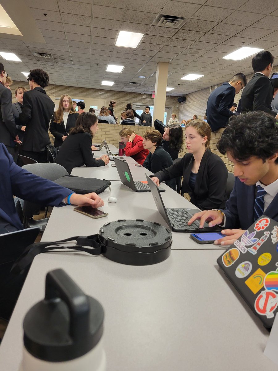 ChanhassenDebate tweet media