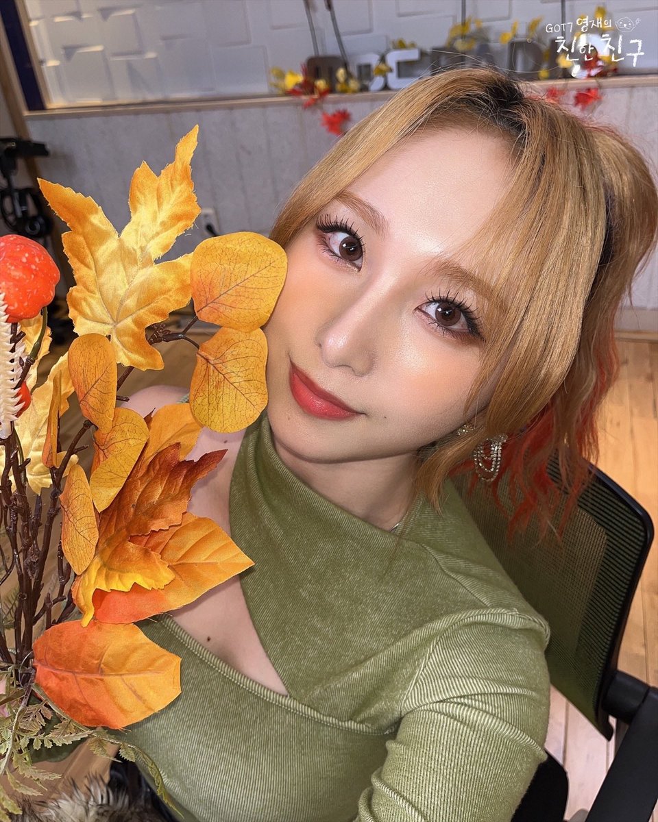 mbcbf_ever's tweet photo. 🦦친친🦦
#추석특집 #아친소
#로켓펀치 #쥬리

친친의 쏠메들에게 전하는 쥬리의 인사 🫶
모두모두 즐거운 한가위 되시길!

#MBC #RADIO #GOT7영재의친한친구 #친한친구 #친친 #달친친 #달디 #GOT7 #갓세븐 #영재 #YOUNGJAE https://t.co/1uWpmYg2tT