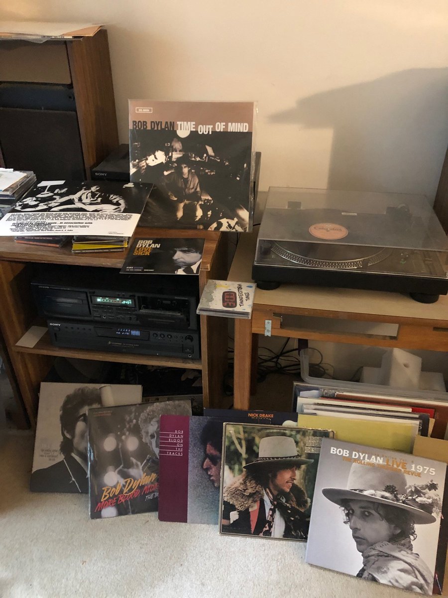 msf92165's tweet photo. "When you think that you've lost everything, you find out you can always lose a little more..." Happy Birthday to the sublime #TimeOutOfMind, released #OTD 9/30/1997 #BobDylan #vinylrecords https://t.co/AVpaIq66l5