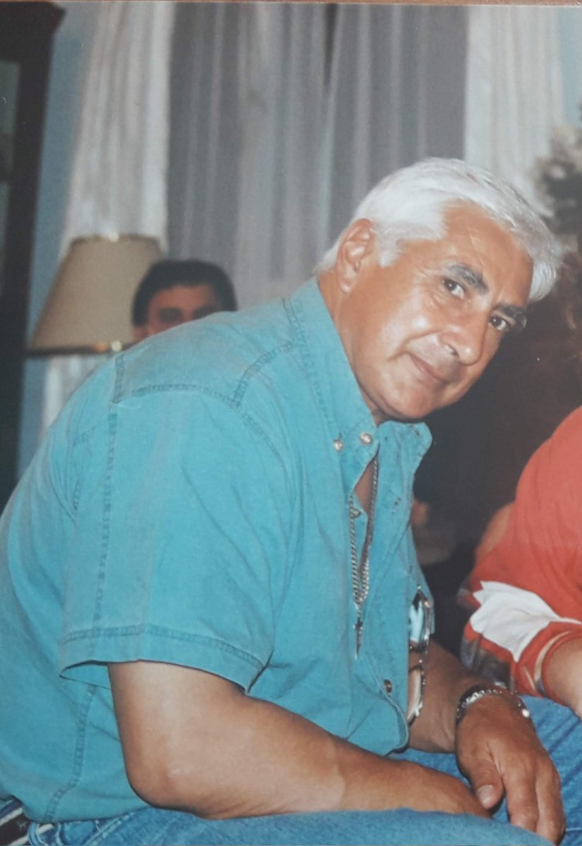 EdwardHolfman's tweet image. Hoy estarias cumpliendo año papá 
Estes donde estés, muy feliz cumpleaños viejo querido. Te extraño muchísimo, pero siempre estás en mi ❤️😪 #Gerónimo