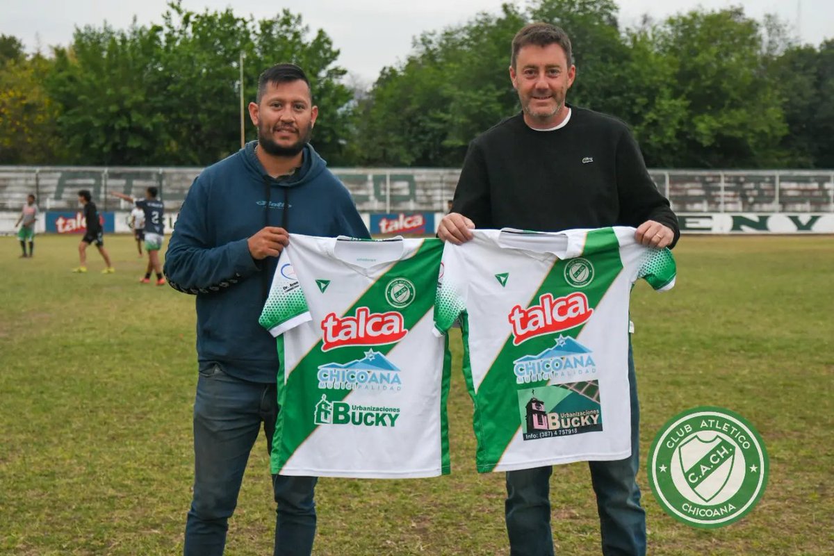 AtlChicoana's tweet photo. Pablo Moncholi y Miguel Papadopulos ya se visten de verde y blanco.  La dupla fue presentada por miembros de la Comisión Directiva encabezados por su presidente Franco Rodríguez. Estuvieron presentes el intendente, Esteban Ivetich y demás autoridades.

#VamosChicoana
#DaleBlanco https://t.co/HPiawXJIjB
