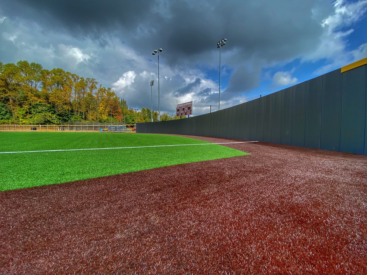 DenisonSoftball's tweet photo. Getting closer…

Outfield wall and fencing going up this week.  
#denisondifference https://t.co/MbAowksLYc