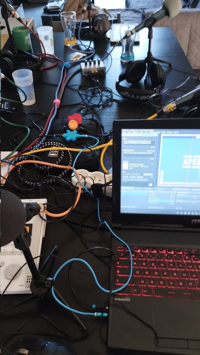 AperOriginale's tweet photo. On est en live sur https://t.co/4zmjtxmvaZ pour la 34e session ! https://t.co/HKXJmuU3Vc