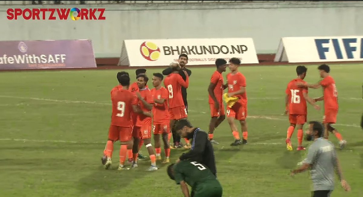Sumanpa36417597's tweet photo. INDIA DEFEATED PAKISTAN IN THE SAFF U-19 CHAMPIONSHIP FINAL....!!!!! 🇮🇳
India owning Pakistan today literally
#saffcup #IndiaVsPakistan #IndiavsPak #INDvsENG #Finals #IndiaAtAG22 https://t.co/c1vlfwWvKj