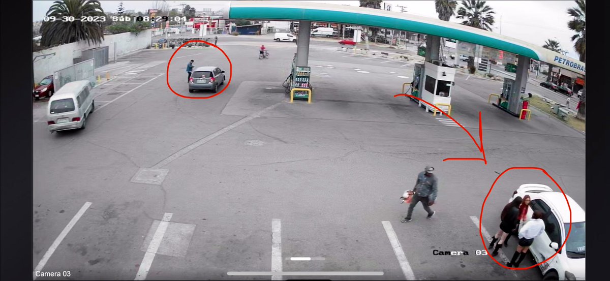 asterix1990's tweet photo. Colisionan 2 vehiculos , se llama a plan cuadrante , aun no envían ninguna patrulla al sector, mas de 2 horas después del llamado @LaSerena_Chile @laserena_4 @jacob_LaSerena https://t.co/8iunjhhh79