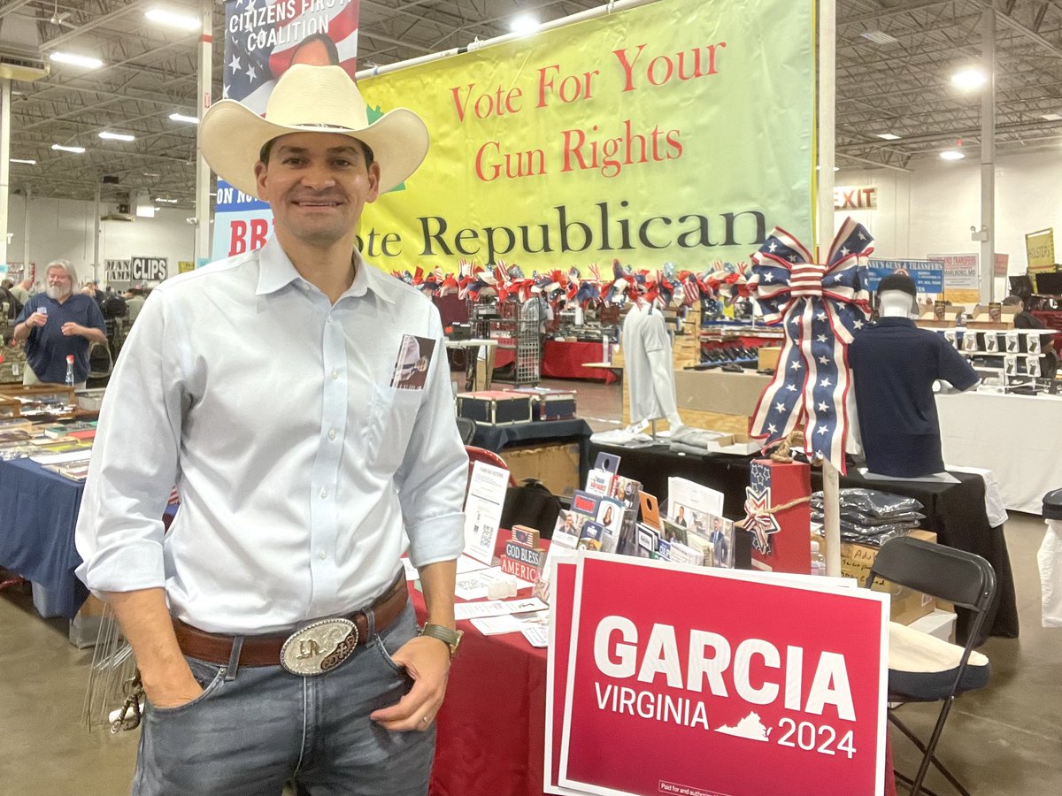 EddieGarciaVA's tweet photo. Up early at the The Nation's Gun Show - Dulles Expo Center. Come find me.
#Working4WorkingPeople https://t.co/EsWOZrdwPV