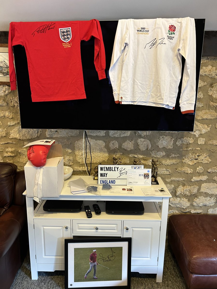 Last week was our first UK Fire Association charity golf day. The venue was Hinksey Heights in Oxford. After a fantastic turn out, of members and non members, and very generous pockets, we have raised another £1000 for this years chosen charity partner the Children’s Burns Trust.